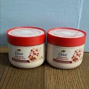 Set of 2 Dove Body Scrub in Pomegranate